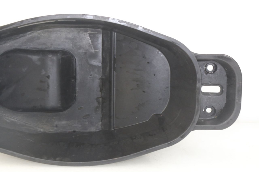 photo de KUFER POD SIEDZENIEM MBK FLIPPER 115 (2013 - 2017) - Zbliżenie techniczne