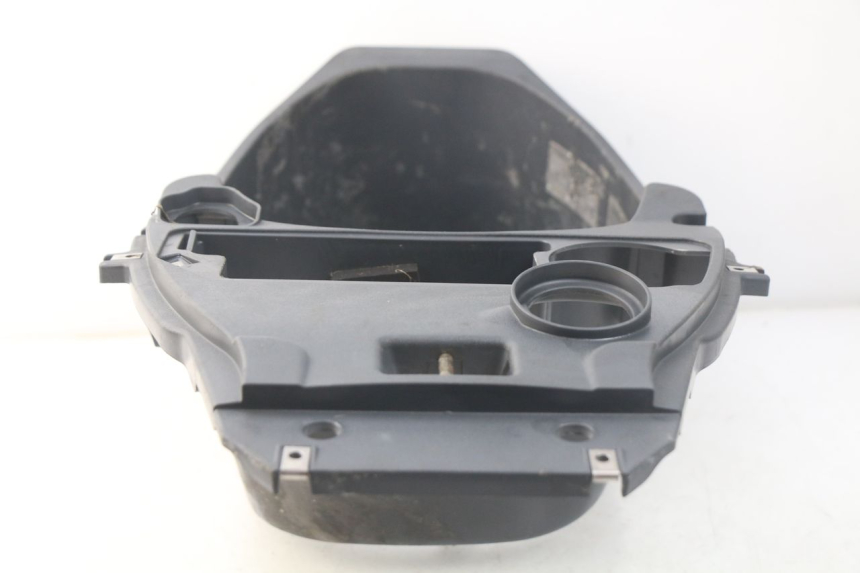 photo de KUFER POD SIEDZENIEM PIAGGIO FLY 2T 50 (2004 - 2017) - Zbliżenie techniczne