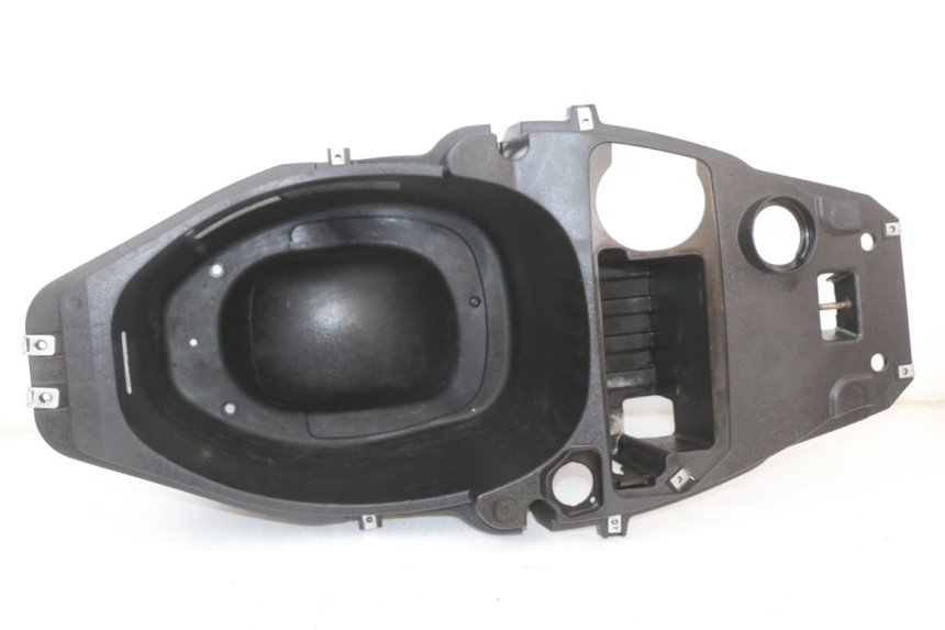 photo de KUFER POD SIEDZENIEM PIAGGIO FLY 2T 50 (2004 - 2017) - Szczegół części