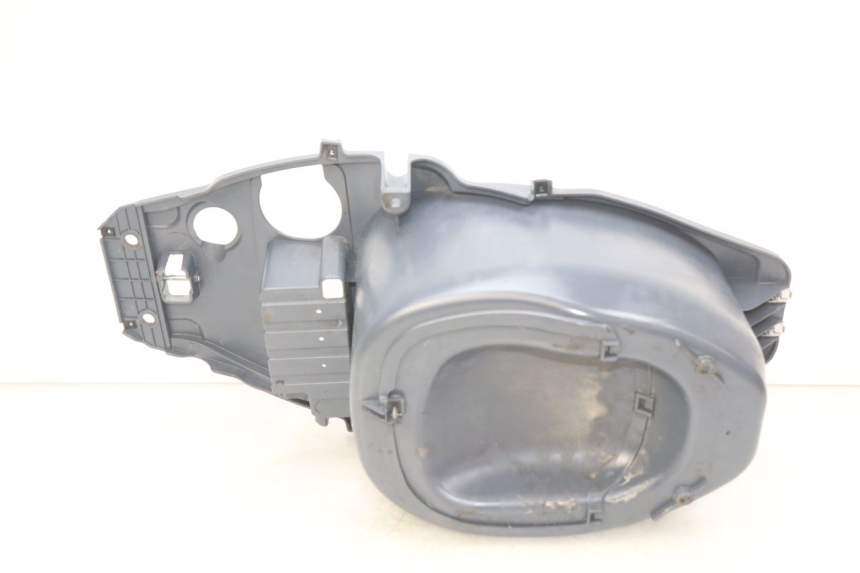 photo de KUFER POD SIEDZENIEM PIAGGIO FLY 100 (2006 - 2010) - Szczegół części