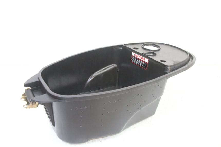 photo de KUFER POD SIEDZENIEM VENESI FLY RETRO 4T 50 (2020 - 2025) - Zoom stanu zużycia