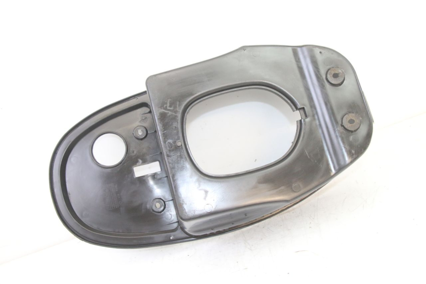 photo de KUFER POD SIEDZENIEM VENESI FLY RETRO 4T 50 (2020 - 2025) - Stan powierzchni