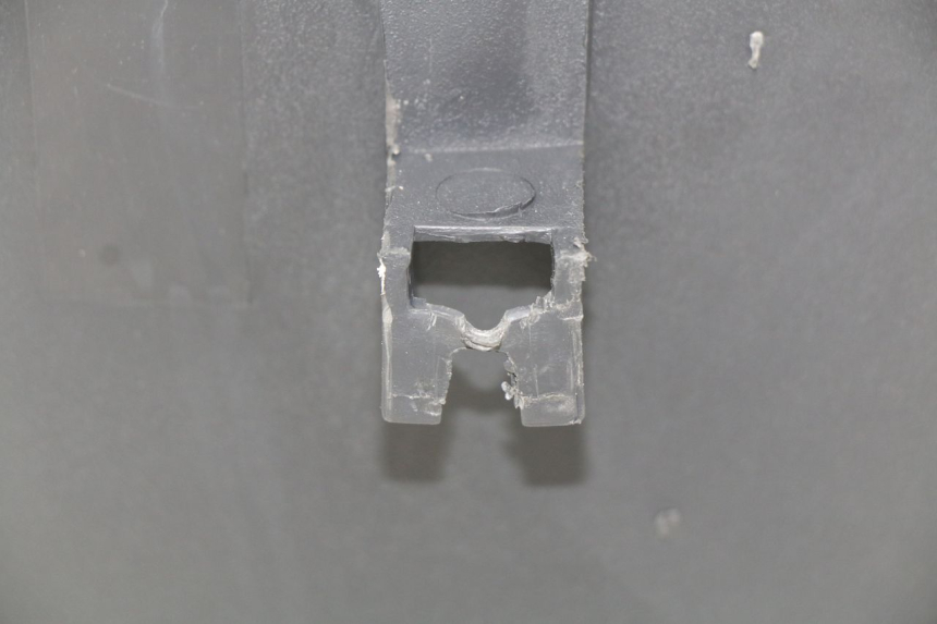 photo de KUFER POD SIEDZENIEM SACHS FY125T FY T 125 (2007 - 2011) - Zbliżenie techniczne