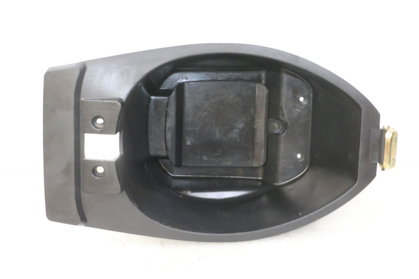 photo de KUFER POD SIEDZENIEM GOES WIKI 125 (2010 - 2015) - Widok główny