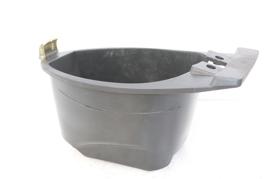 photo de KUFER POD SIEDZENIEM GOES WIKI 125 (2010 - 2015) - Zbliżenie techniczne