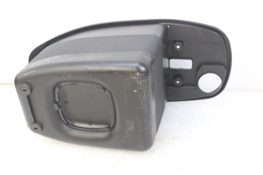 photo de KUFER POD SIEDZENIEM JM MOTORS GT LINE 4T 50 (2021 - 2023) - Zoom stanu zużycia