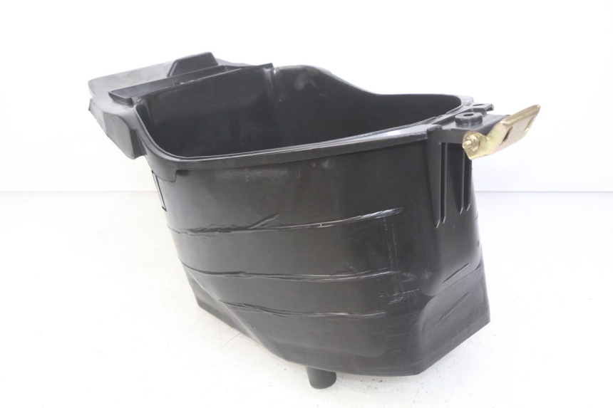 photo de KUFER POD SIEDZENIEM EUROCKA GTR-C 50 (2012 - 2021) - Inny kąt widzenia