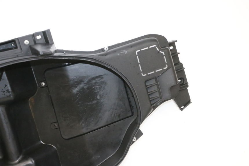 photo de KUFER POD SIEDZENIEM JM MOTORS GTS 125 (2015 - 2019) - Punkty mocowania