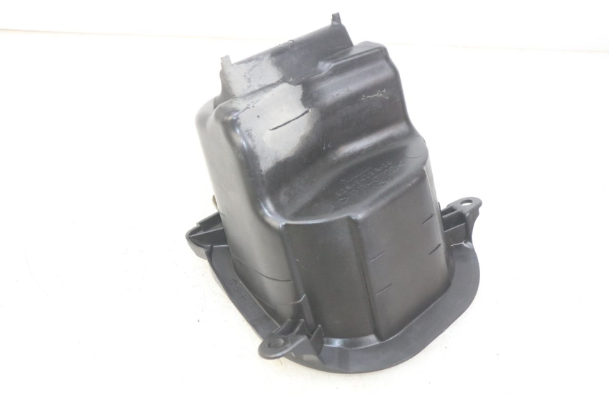 photo de KUFER POD SIEDZENIEM YAMAHA HW XENTER 125 (2011 - 2017) - Zoom stanu zużycia