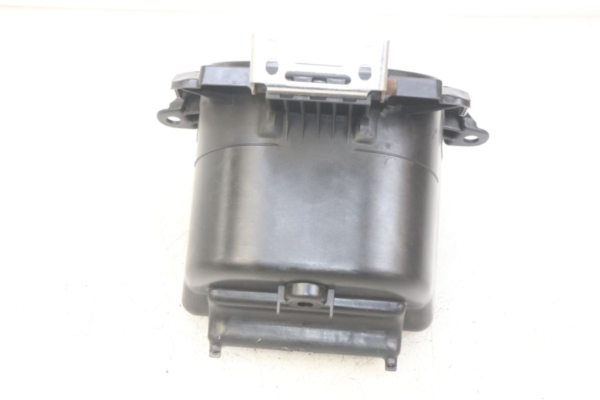 photo de KUFER POD SIEDZENIEM YAMAHA HW XENTER 125 (2011 - 2017) - Inny kąt widzenia