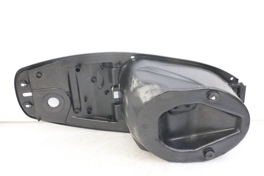 photo de KUFER POD SIEDZENIEM SYM JET 14 4T 50 (2018 - 2022) - Szczegół części