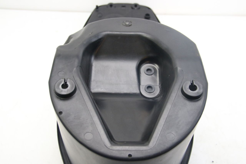 photo de KUFER POD SIEDZENIEM SYM JET 4 4T 50 (2018 - 2021) - Punkty mocowania