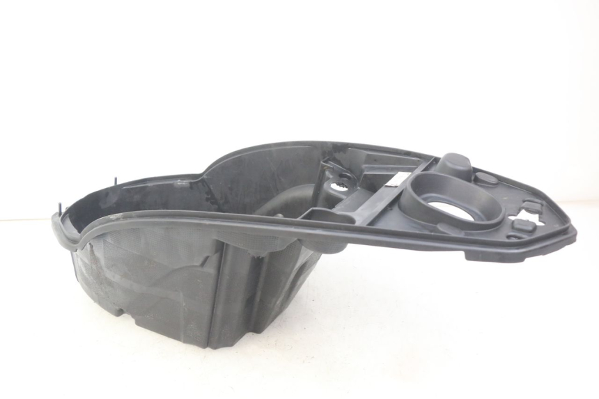 photo de KUFER POD SIEDZENIEM PEUGEOT KISBEE 2T 50 (2018 - 2022) - Inny kąt widzenia