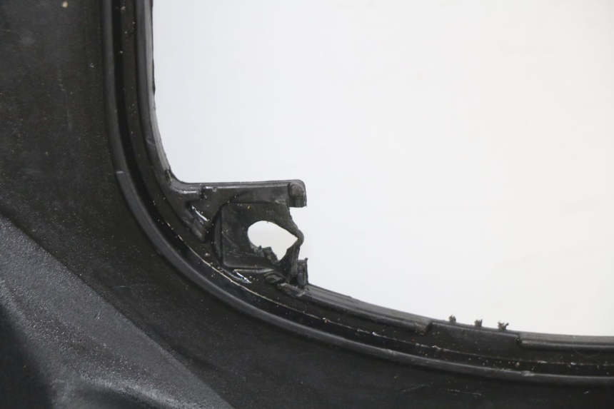 photo de KUFER POD SIEDZENIEM PEUGEOT KISBEE 2T 50 (2018 - 2022) - Punkty mocowania