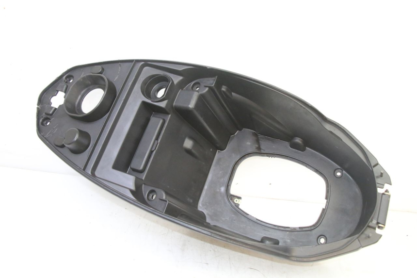 photo de KUFER POD SIEDZENIEM PEUGEOT KISBEE 2T 50 (2010 - 2017) - Widok główny