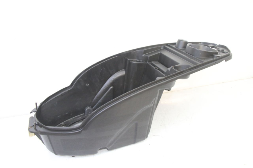 photo de KUFER POD SIEDZENIEM PEUGEOT KISBEE 2T 50 (2010 - 2017) - Inny kąt widzenia