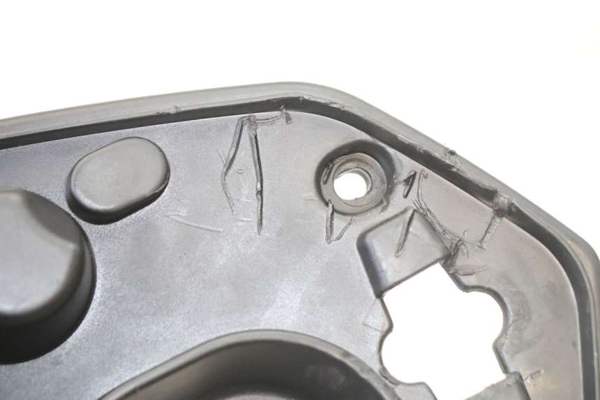 photo de KUFER POD SIEDZENIEM PEUGEOT KISBEE 2T 50 (2010 - 2017) - Zbliżenie techniczne