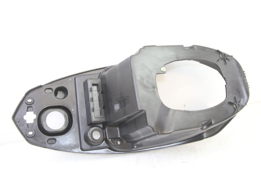 photo de KUFER POD SIEDZENIEM PEUGEOT KISBEE 2T 50 (2010 - 2017) - Część sprawdzona