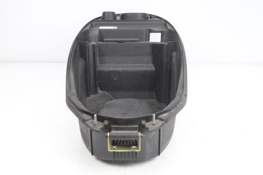 photo de KUFER POD SIEDZENIEM PEUGEOT KISBEE 4T 50 (2018 - 2022) - Inny kąt widzenia