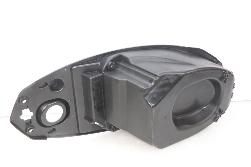 photo de KUFER POD SIEDZENIEM PEUGEOT KISBEE 4T 50 (2018 - 2022) - Szczegół części