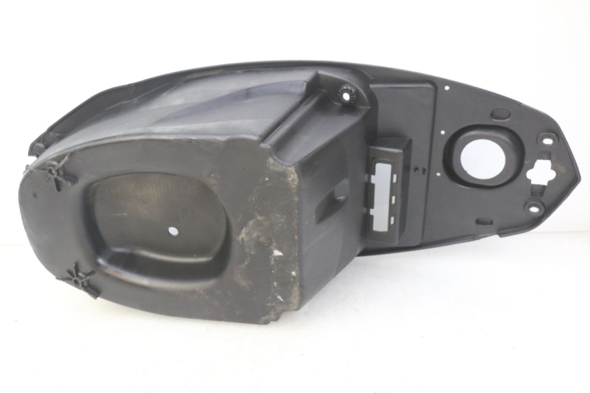 photo de KUFER POD SIEDZENIEM PEUGEOT KISBEE 4T 50 (2010 - 2017) - Szczegół części