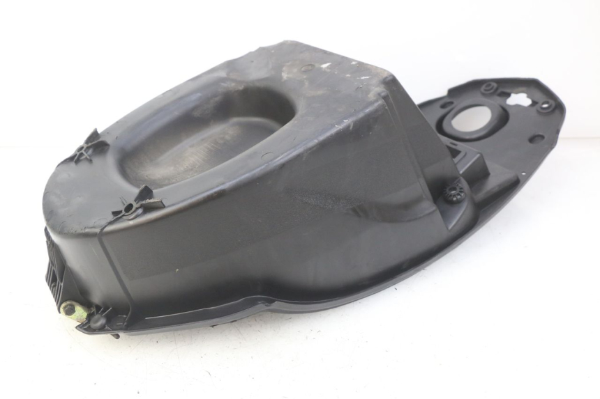 photo de KUFER POD SIEDZENIEM PEUGEOT KISBEE 4T 50 (2010 - 2017) - Zbliżenie techniczne