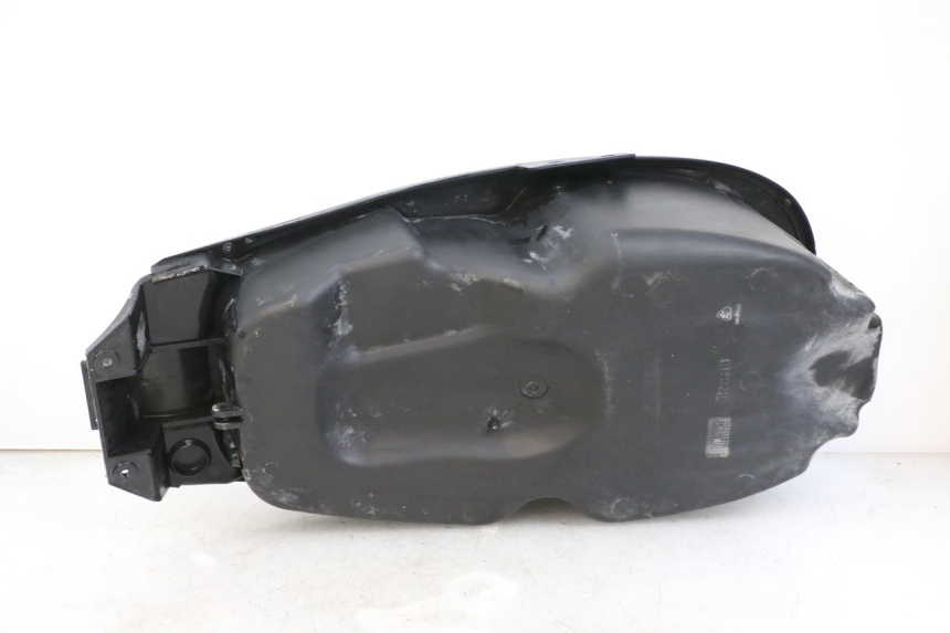 photo de KUFER POD SIEDZENIEM RENAULT KOURANOS 125 (2001 - 2004) - Zbliżenie techniczne