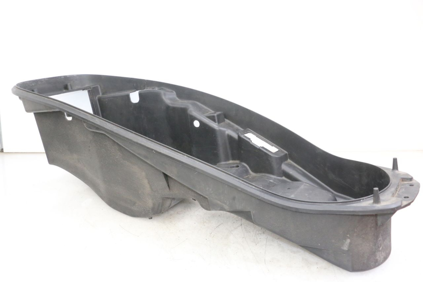 photo de KUFER POD SIEDZENIEM KYMCO X-TOWN XTOWN 125 (2016 - 2021) - Zoom stanu zużycia