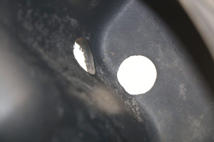 photo de KUFER POD SIEDZENIEM PIAGGIO LIBERTY 4T 50 (2004 - 2008) - Zbliżenie techniczne