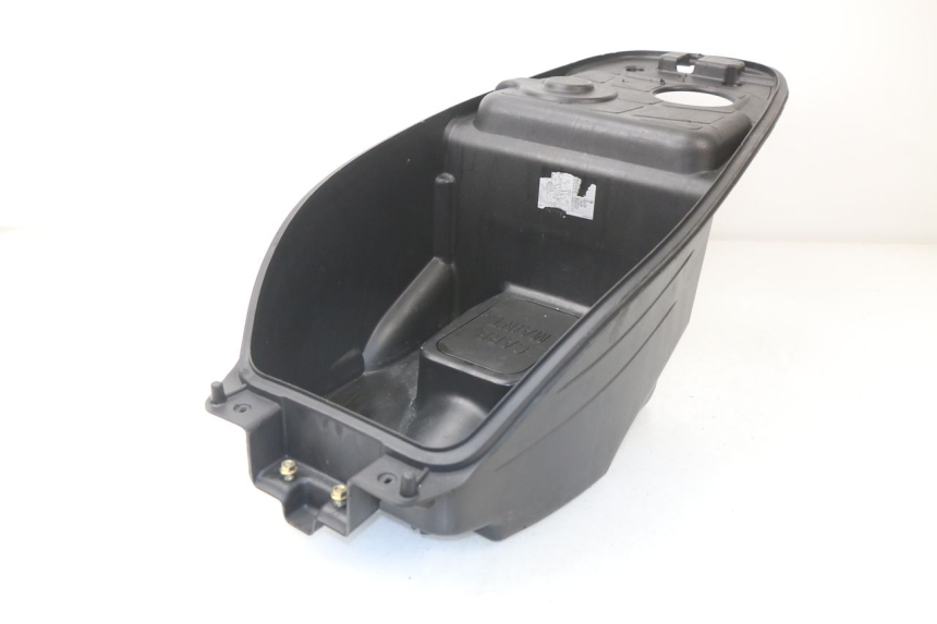 photo de KUFER POD SIEDZENIEM KYMCO LIKE 125 (2009 - 2016) - Zbliżenie techniczne
