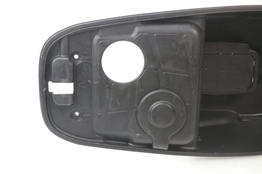 photo de KUFER POD SIEDZENIEM KYMCO LIKE 125 (2009 - 2016) - Punkty mocowania