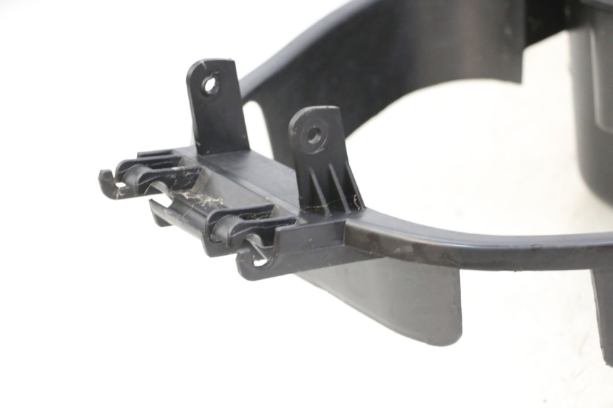 photo de KUFER POD SIEDZENIEM LONGJIA SHARPY 125 (2020 - 2024) - Zbliżenie techniczne