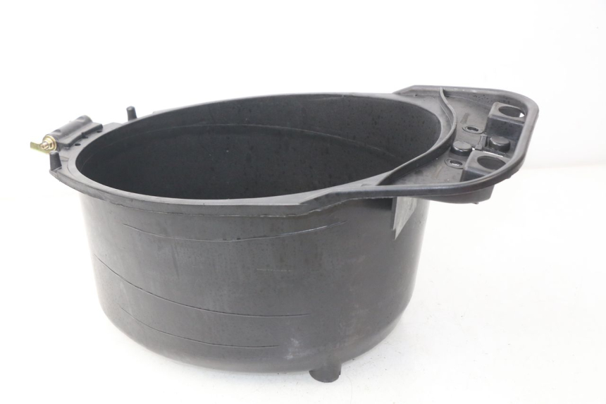 photo de KUFER POD SIEDZENIEM JM MOTORS MIA 50 (2017 - 2020) - Zoom stanu zużycia