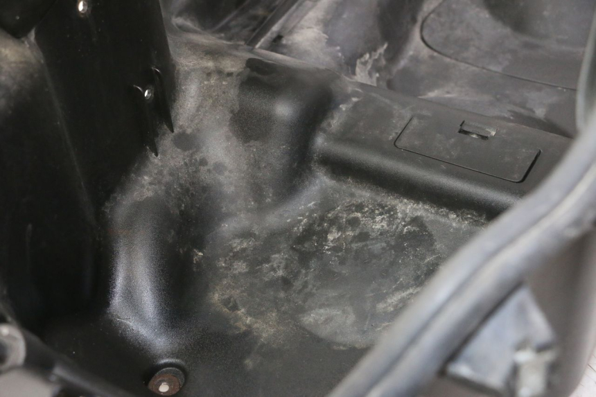 photo de KUFER POD SIEDZENIEM PIAGGIO MP3 RL 250 (2006 - 2010) - Widok ogólny