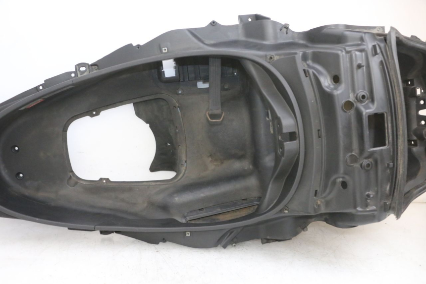 photo de KUFER POD SIEDZENIEM PIAGGIO MP3 RL 250 (2006 - 2010) - Widok ogólny