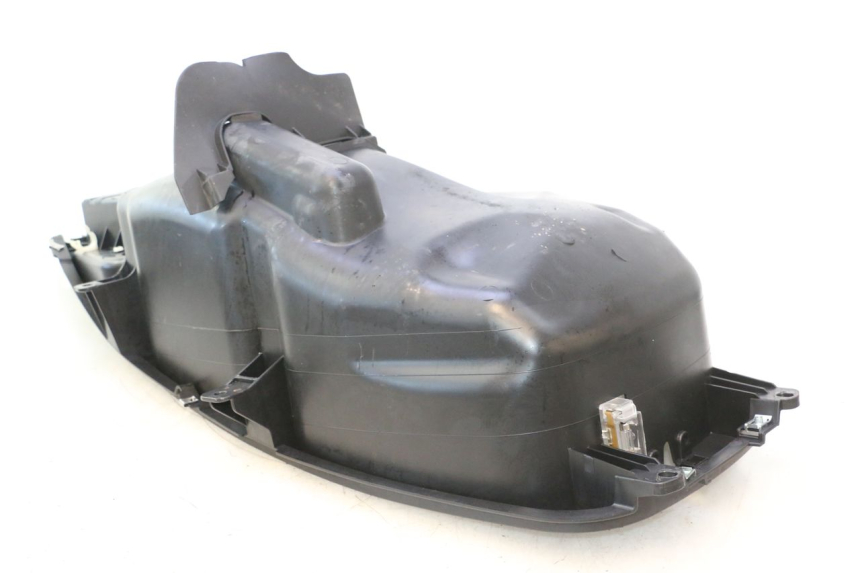 photo de KUFER POD SIEDZENIEM PIAGGIO MP3 500 (2016 - 2018) - Zoom stanu zużycia