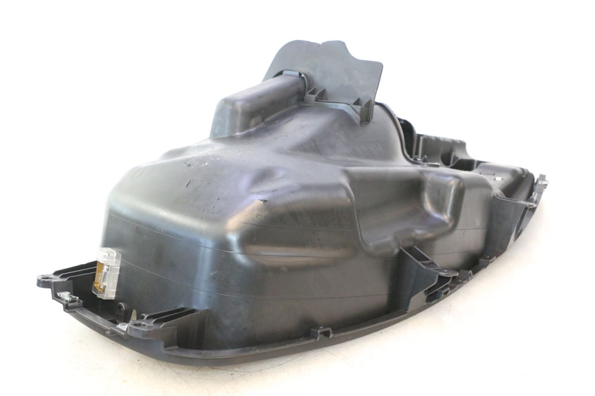 photo de KUFER POD SIEDZENIEM PIAGGIO MP3 500 (2016 - 2018) - Inny kąt widzenia