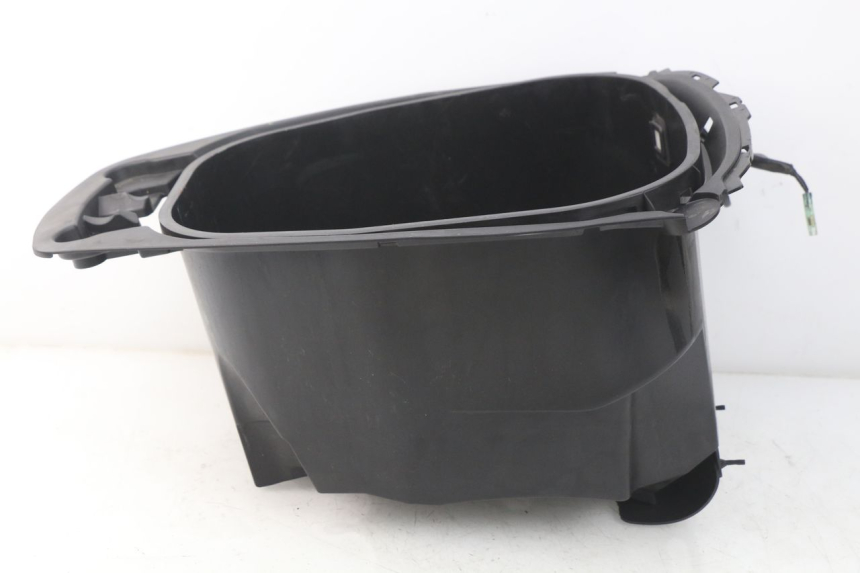 photo de KUFER POD SIEDZENIEM MBK MW TRYPTIK 125 (2017 - 2022) - Punkty mocowania