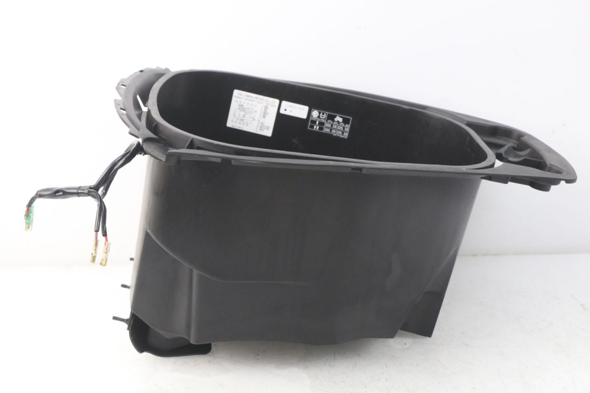 photo de KUFER POD SIEDZENIEM MBK MW TRYPTIK 125 (2017 - 2022) - Część sprawdzona