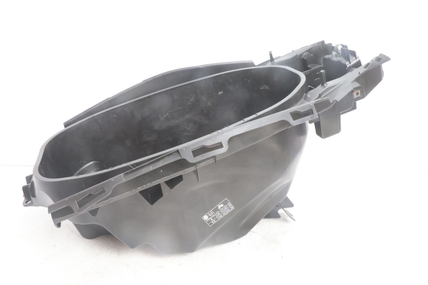 photo de SKRZYNIA SIEDZENIOWA YAMAHA N-MAX NMAX 125 (2021 - 2024) - Szczegół części