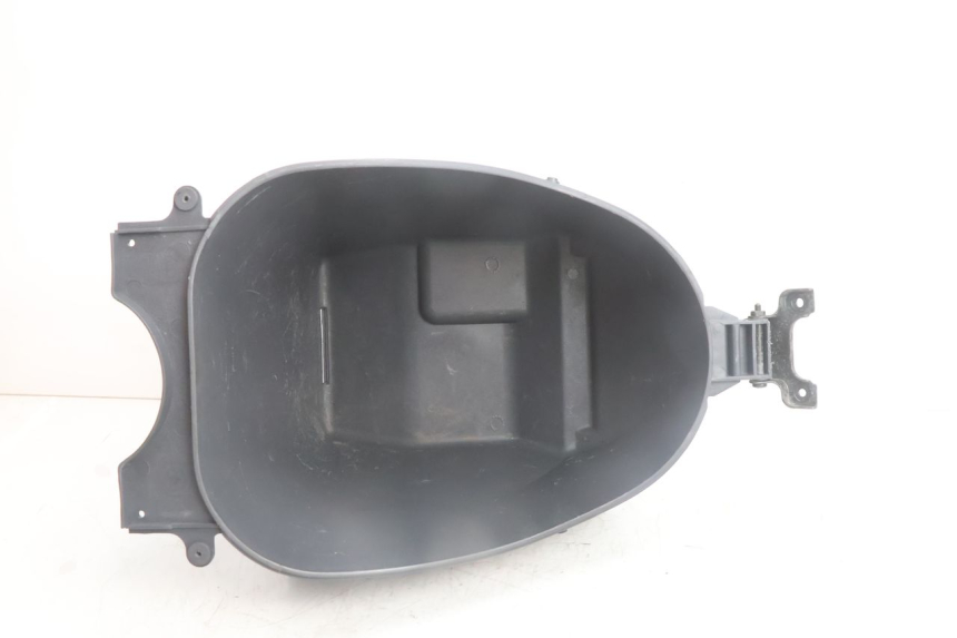 photo de KUFER POD SIEDZENIEM YAMAHA NEO'S NEOS 2T 50 (1998 - 2007) - Zoom stanu zużycia