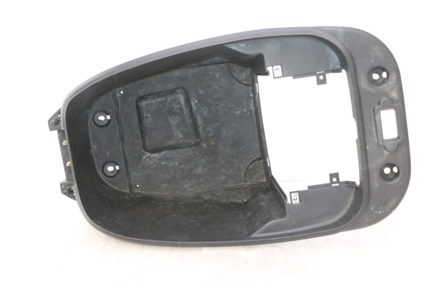 photo de KUFER SIEDZENIOWY KYMCO LIKE 4T 50 (2019 - 2025) - Widok główny