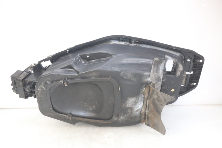 photo de KUFER POD SIEDZENIEM GILERA NEXUS 125 (2007 - 2009) - Punkty mocowania