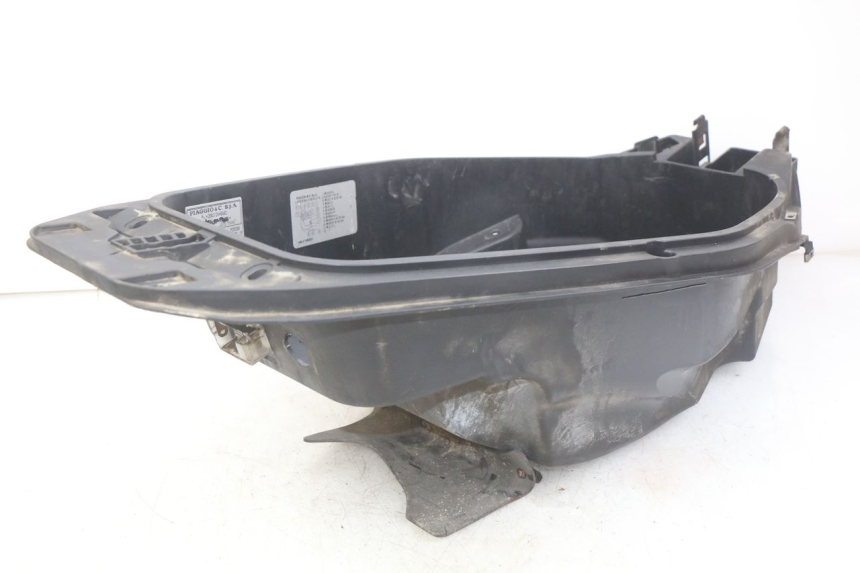 photo de KUFER POD SIEDZENIEM GILERA NEXUS 125 (2007 - 2009) - Oznaczenia i referencje