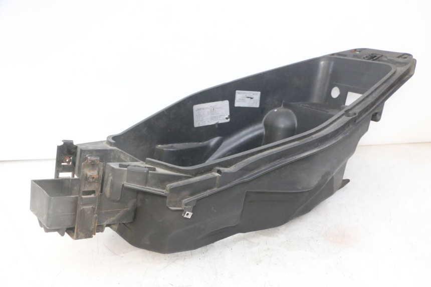 photo de KUFER POD SIEDZENIEM GILERA NEXUS 125 (2009 - 2013) - Widok ogólny