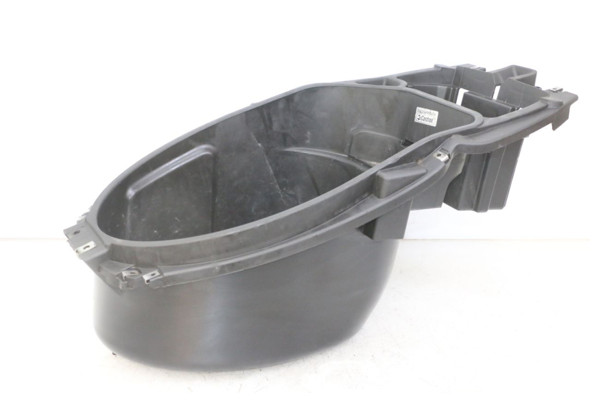 photo de KUFER POD SIEDZENIEM PIAGGIO NRG POWER PUREJET 50 (2018 - 2021) - Punkty mocowania