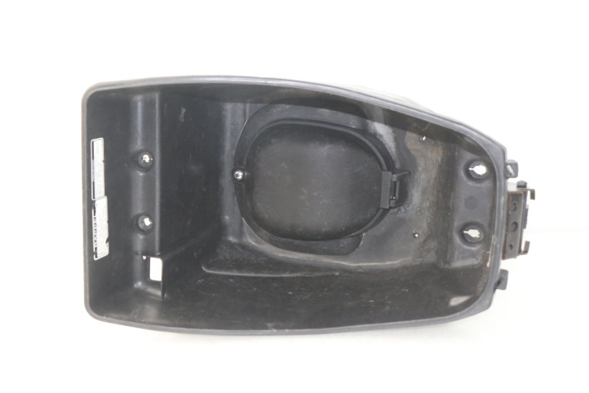 photo de KUFER POD SIEDZENIEM SYM ORBIT 2 4T 50 (2008 - 2017) - Inny kąt widzenia