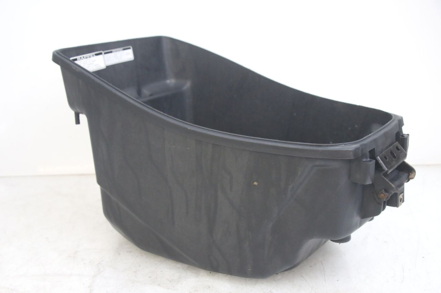 photo de KUFER POD SIEDZENIEM SYM ORBIT 2 TS 2T 50 (2011 - 2016) - Zbliżenie techniczne