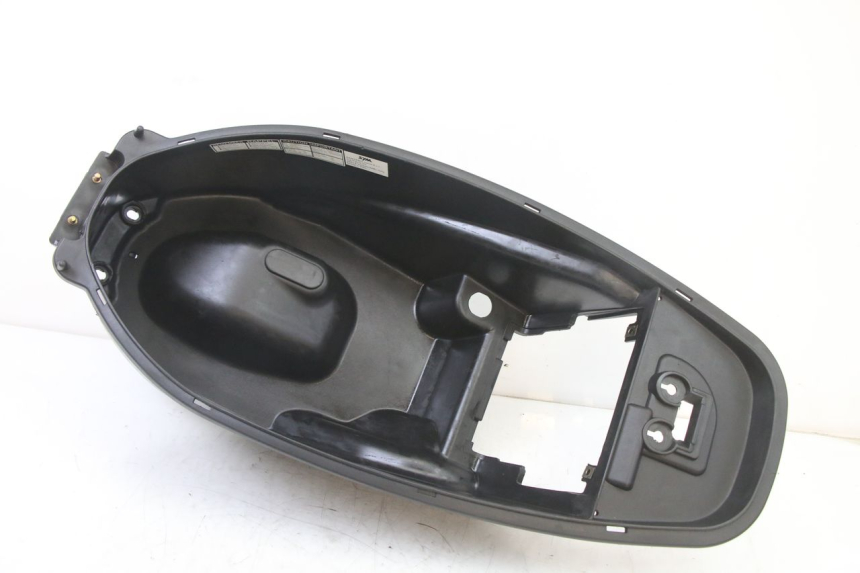 photo de KUFER POD SIEDZENIEM SYM ORBIT III 3 4T 50 (2021 - 2025) - Widok ogólny