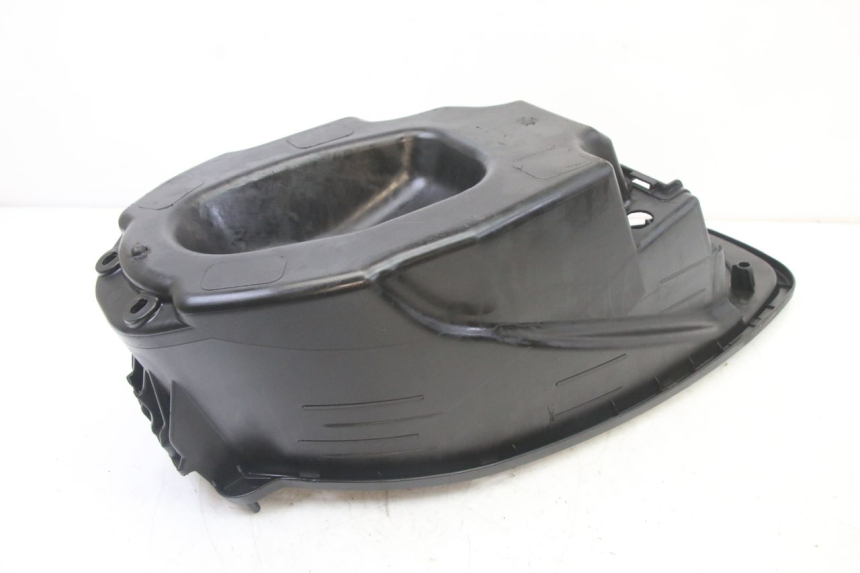 photo de KUFER POD SIEDZENIEM SYM ORBIT III 3 4T 50 (2021 - 2025) - Punkty mocowania